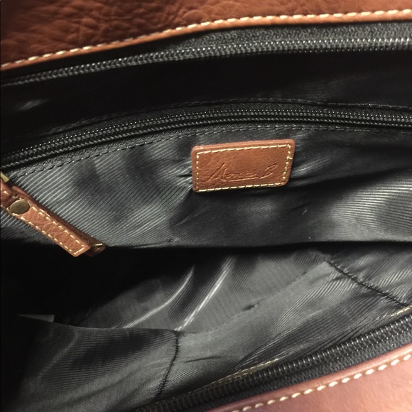 NWT Mona B Shoulder Bag - Picture 6 of 6